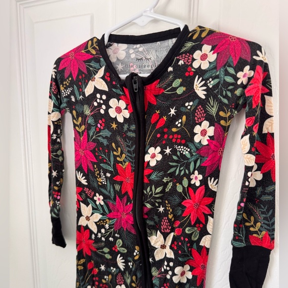 Little Sleepies Poinsettia Zippy - Picture 2 of 4